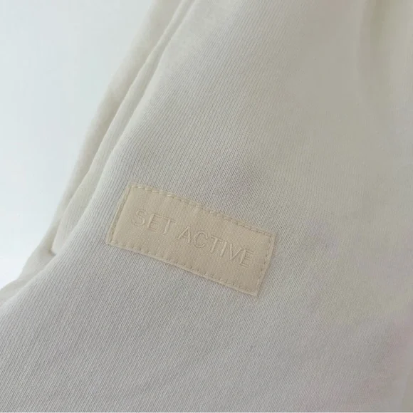 SET Active White Pull-On Heavyweight Sweat Shorts Size Large - Picture 3 of 6